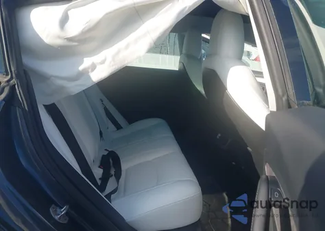 2021 Tesla Model 3 Long Range Dual Motor All-Wheel Drive из США, поврежденный, VIN 5YJ3E1EB7MF047953